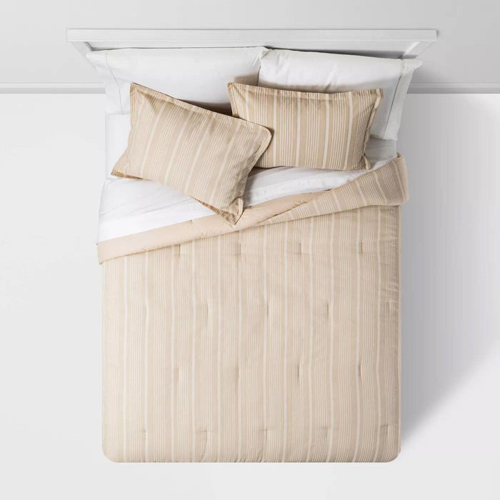 Classic Stripe Comforter & Sham Set - Threshold™ full/queen