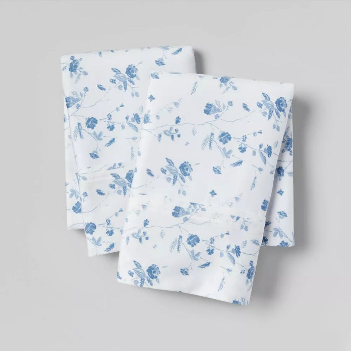 King 400 Thread Count Floral Print Cotton Performance Pillowcase Set White/Blue Floral - Threshold