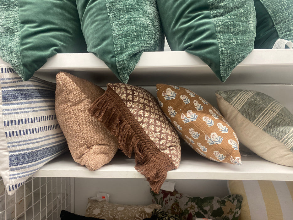 Threshold toss pillow