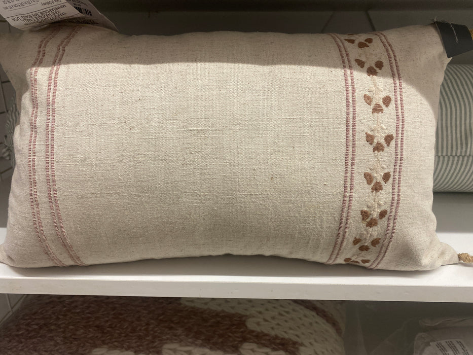 THRESHOLD* - designed with STUDIO MCGEE DECORATIVE PILLOW - 067-08-0119 4B