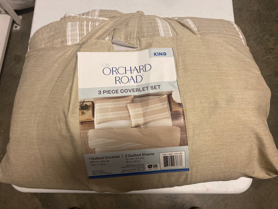 Orchard road 3 piece coverlet set