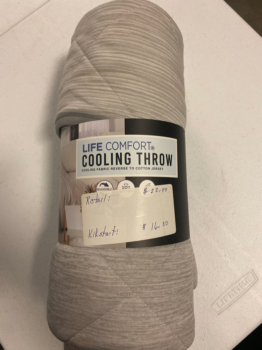 Life Comfort cooling THROW